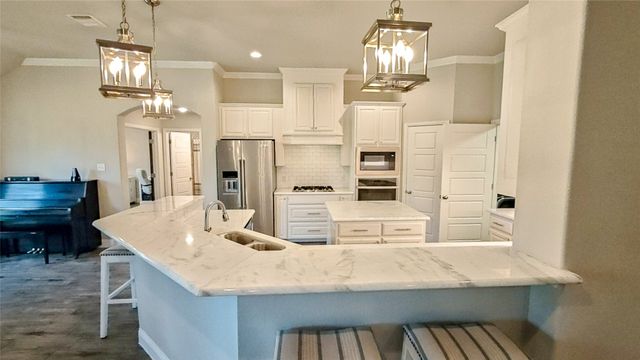 1124 Rocky Springs Trail, Fort Worth, TX 76052