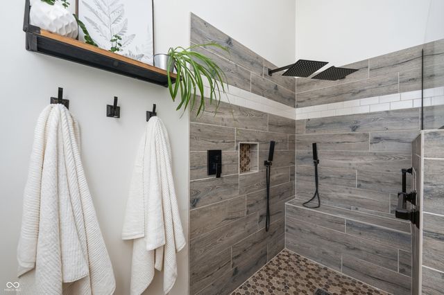 13374 Landwood Drive, Fishers, IN 46037