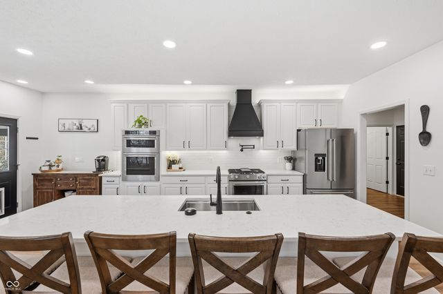 13374 Landwood Drive, Fishers, IN 46037