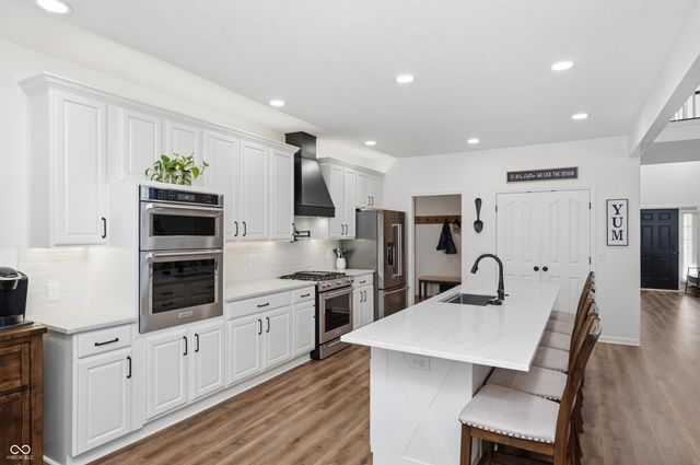 13374 Landwood Drive, Fishers, IN 46037