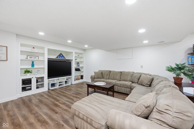 13374 Landwood Drive, Fishers, IN 46037