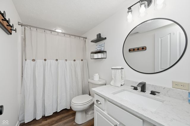 13374 Landwood Drive, Fishers, IN 46037