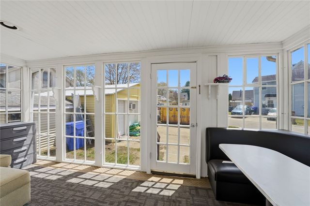 40 Jackson Avenue, East Providence, RI 02915