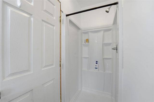 40 Jackson Avenue, East Providence, RI 02915