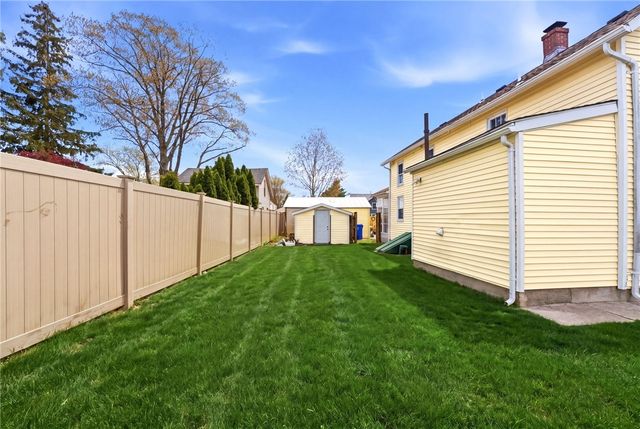 40 Jackson Avenue, East Providence, RI 02915