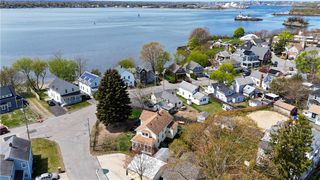 40 Jackson Avenue, East Providence, RI 02915