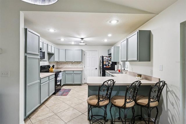 565 CHULA WOODS COURT, Chuluota, FL 32766