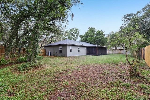 565 CHULA WOODS COURT, Chuluota, FL 32766
