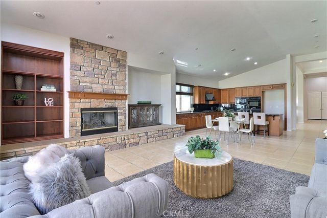 309 Oldenburg Lane, Norco, CA 92860