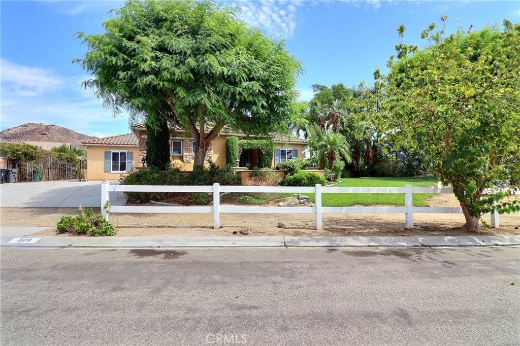 309 Oldenburg Lane, Norco, CA 92860