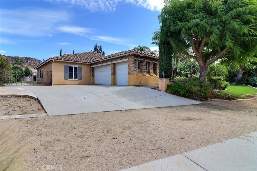 309 Oldenburg Lane, Norco, CA 92860 — photo 2