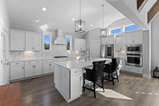 3231 Bradfield Dr, Nolensville, TN 37135