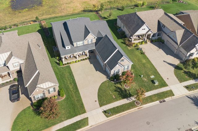 3231 Bradfield Dr, Nolensville, TN 37135