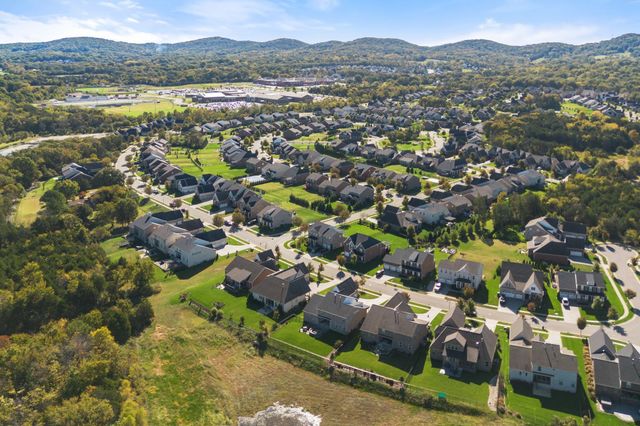 3231 Bradfield Dr, Nolensville, TN 37135