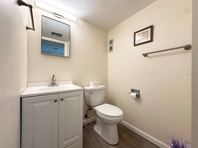 450 TREASURE ISLAND CAUSEWAY 609, Treasure Island, FL 33706
