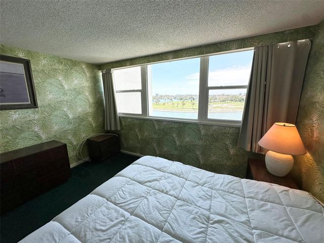 450 TREASURE ISLAND CAUSEWAY 609, Treasure Island, FL 33706