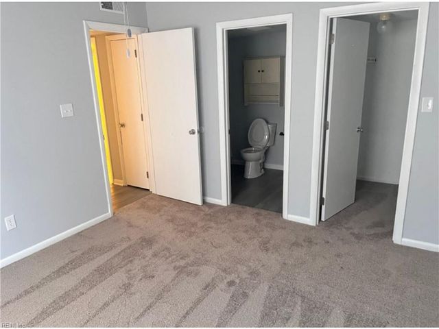 149 Windsor Castle Dr Apt E, Newport News, VA 23608