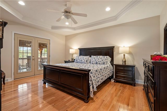 101 Quaker Ridge Ct, Ohioville, PA 15009