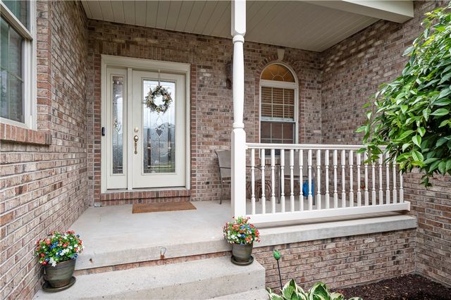 101 Quaker Ridge Ct, Ohioville, PA 15009