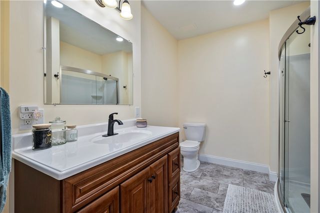 101 Quaker Ridge Ct, Ohioville, PA 15009
