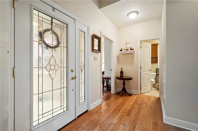 101 Quaker Ridge Ct, Ohioville, PA 15009
