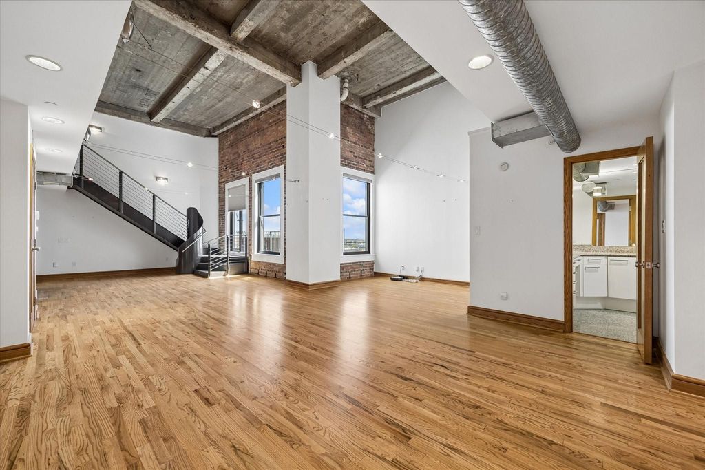 915 Franklin Street 9L, Houston, TX 77002