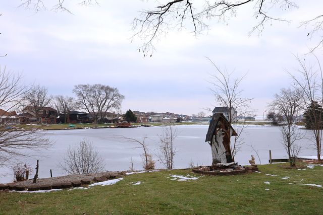 2741 LIGHTHOUSE Court, Lynwood, IL 60411