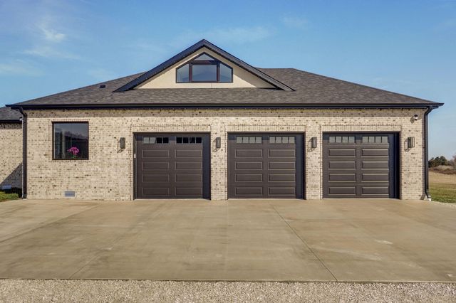 8950 Eagle Prairie Road, Fair Grove, MO 65648