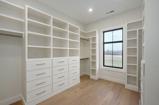 8950 Eagle Prairie Road, Fair Grove, MO 65648