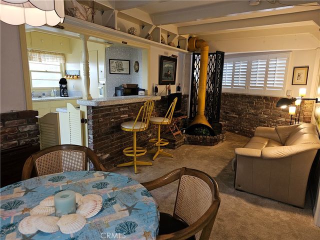 526 Park Avenue D, Newport Beach, CA 92662