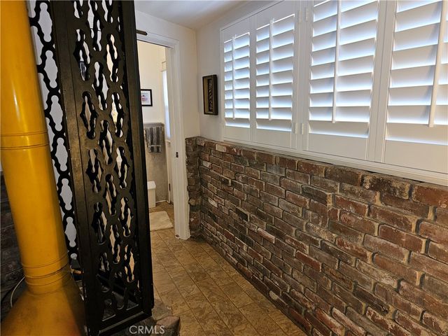 526 Park Avenue D, Newport Beach, CA 92662