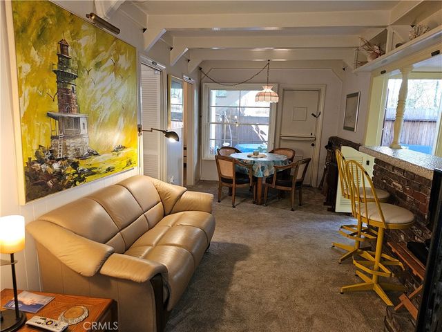 526 Park Avenue D, Newport Beach, CA 92662