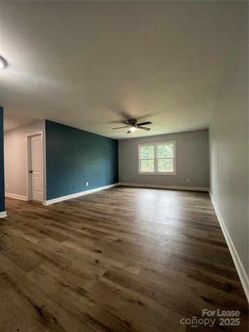 1048 Avondale Road 13, Lowell, NC 28098