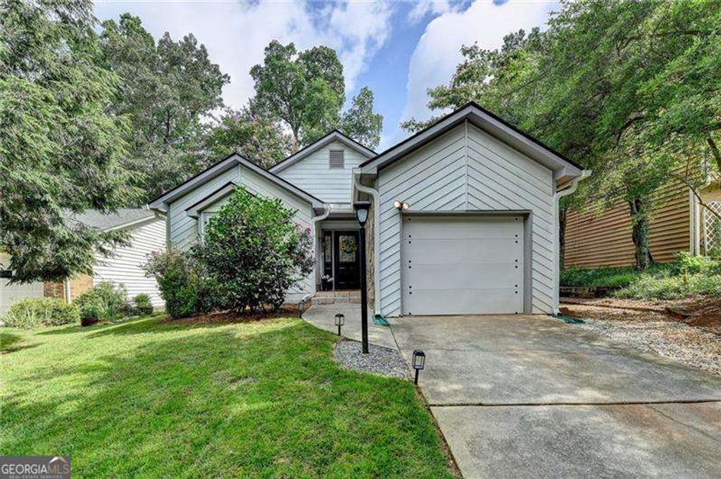 1133 Capital Club Circle NE, Brookhaven, GA 30319