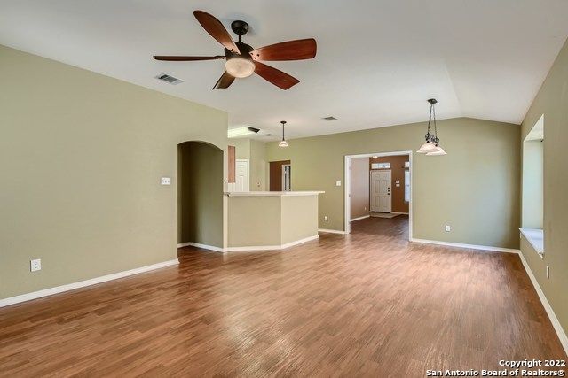 9647 wolf, San Antonio, TX 78251