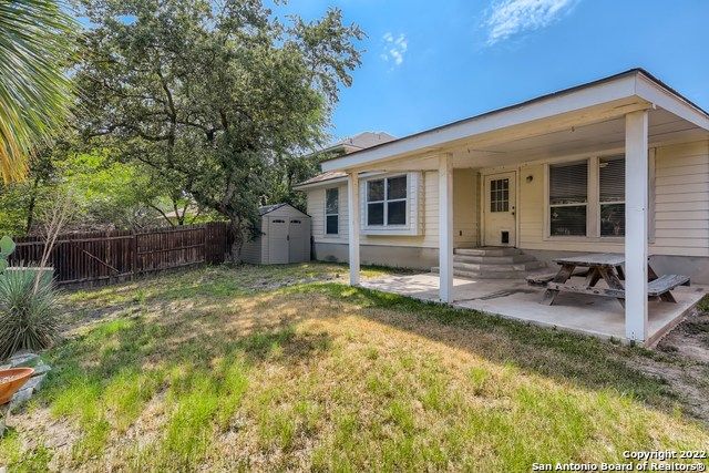 9647 wolf, San Antonio, TX 78251