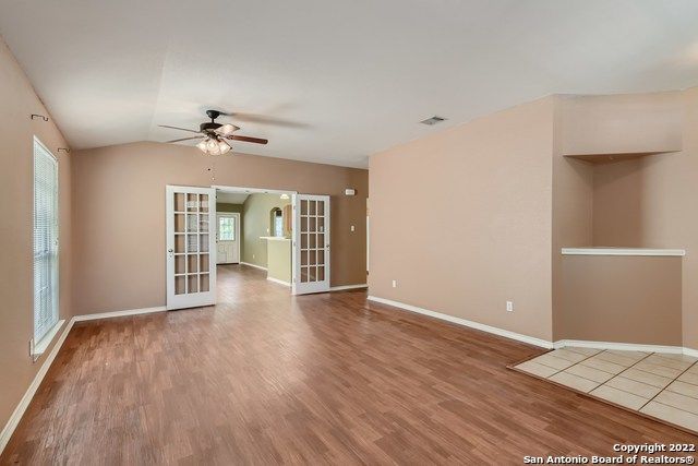 9647 wolf, San Antonio, TX 78251