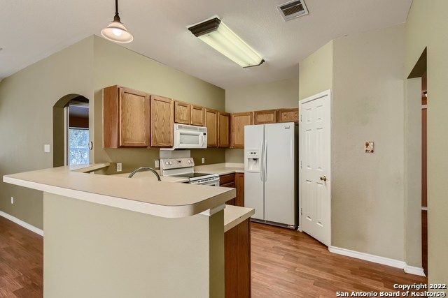 9647 wolf, San Antonio, TX 78251