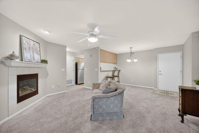 6440 Ep True Parkway 2106, West Des Moines, IA 50266