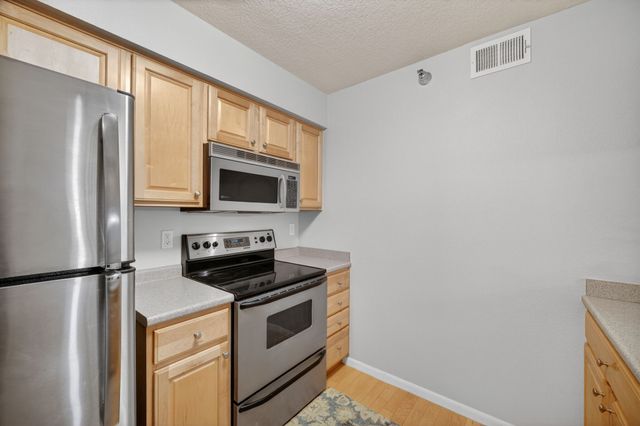 6440 Ep True Parkway 2106, West Des Moines, IA 50266