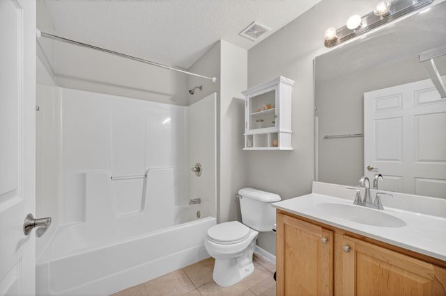 6440 Ep True Parkway 2106, West Des Moines, IA 50266