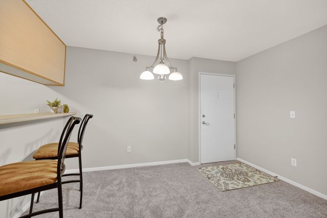 6440 Ep True Parkway 2106, West Des Moines, IA 50266