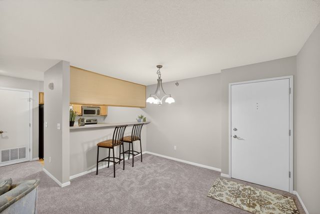 6440 Ep True Parkway 2106, West Des Moines, IA 50266