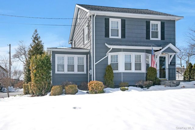 16 Robin Street, Ossining, NY 10562