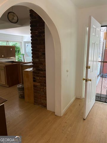 2900 Clearwater Road SW, Atlanta, GA 30331