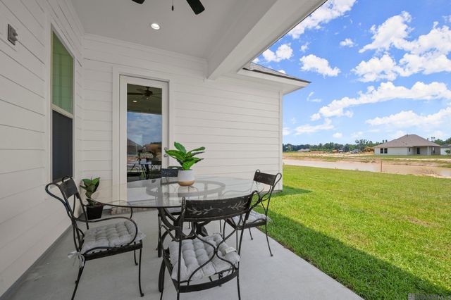 21563 Yellowfin Dr, Springfield, LA 70462