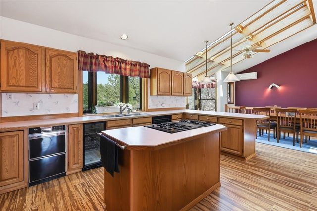 8206 W Bernhill Rd, Spokane, WA 99208