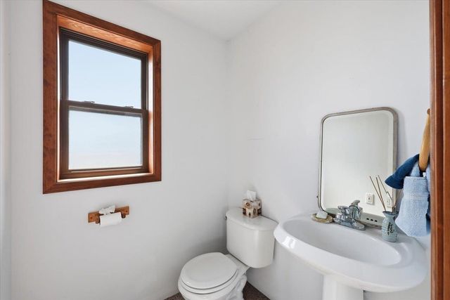 8206 W Bernhill Rd, Spokane, WA 99208