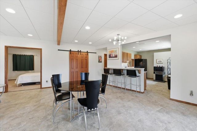 8206 W Bernhill Rd, Spokane, WA 99208