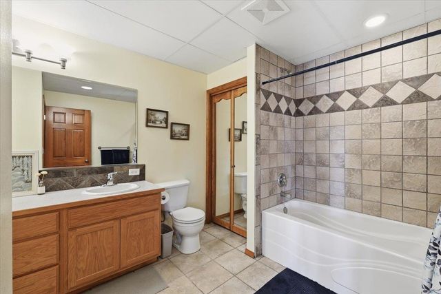 8206 W Bernhill Rd, Spokane, WA 99208